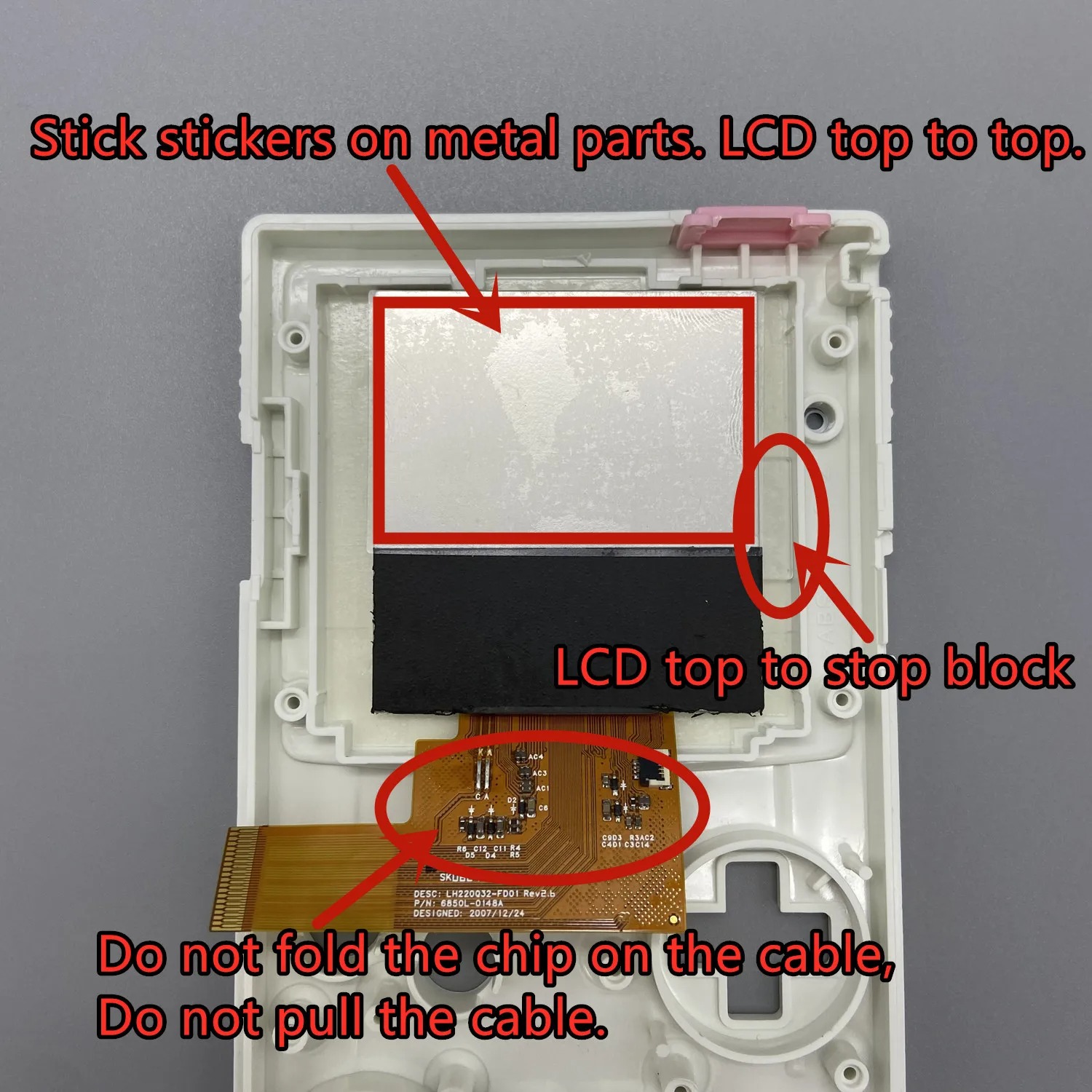 Ekran LCD GBC o wysokiej jasno – Shelly Plug recenzja i cena